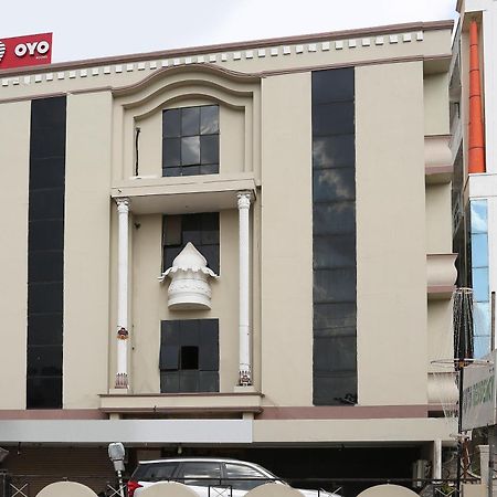 Hotel Collection O Poojith Residency à Tirupati Extérieur photo