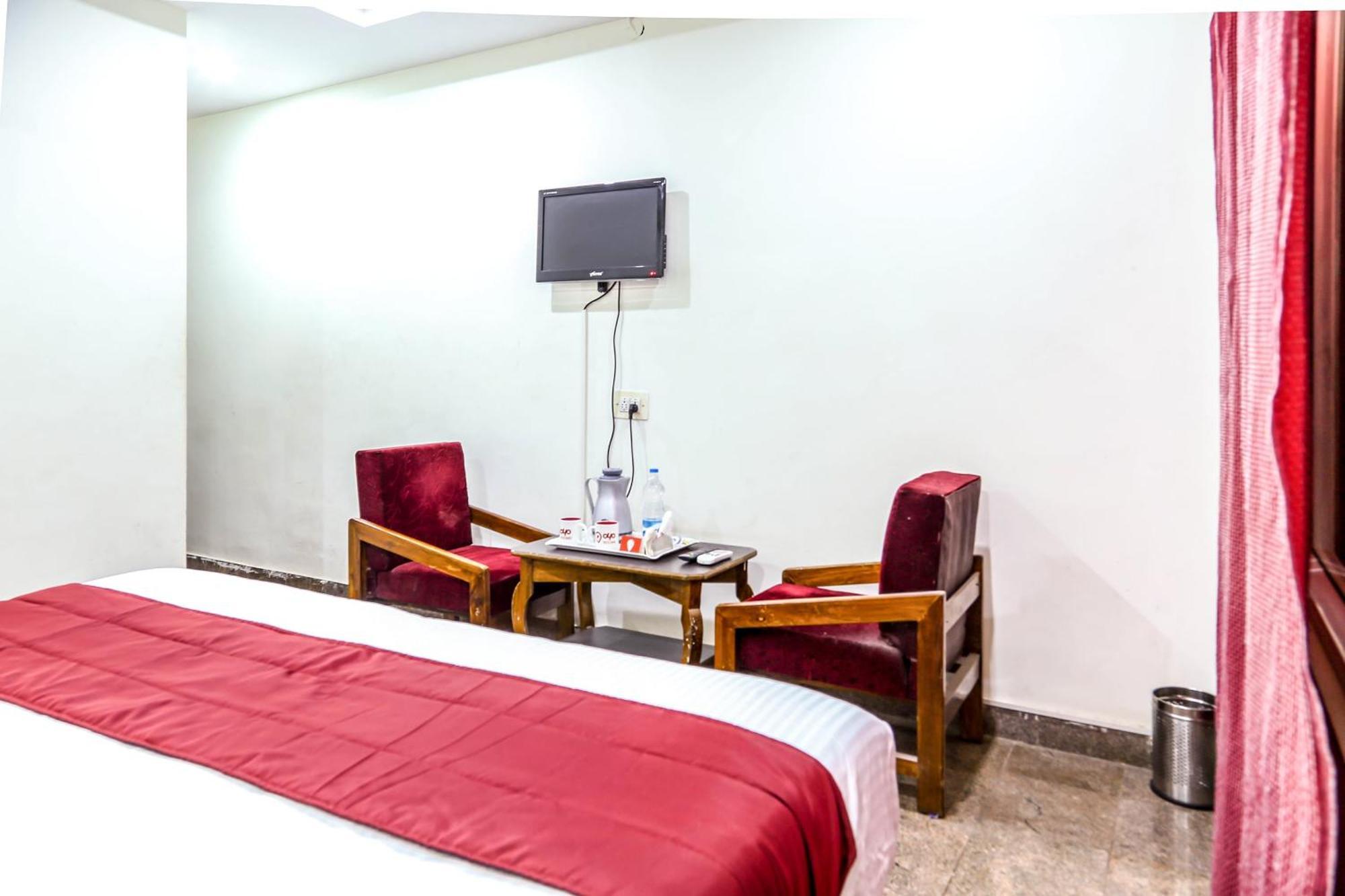 Hotel Collection O Poojith Residency à Tirupati Extérieur photo