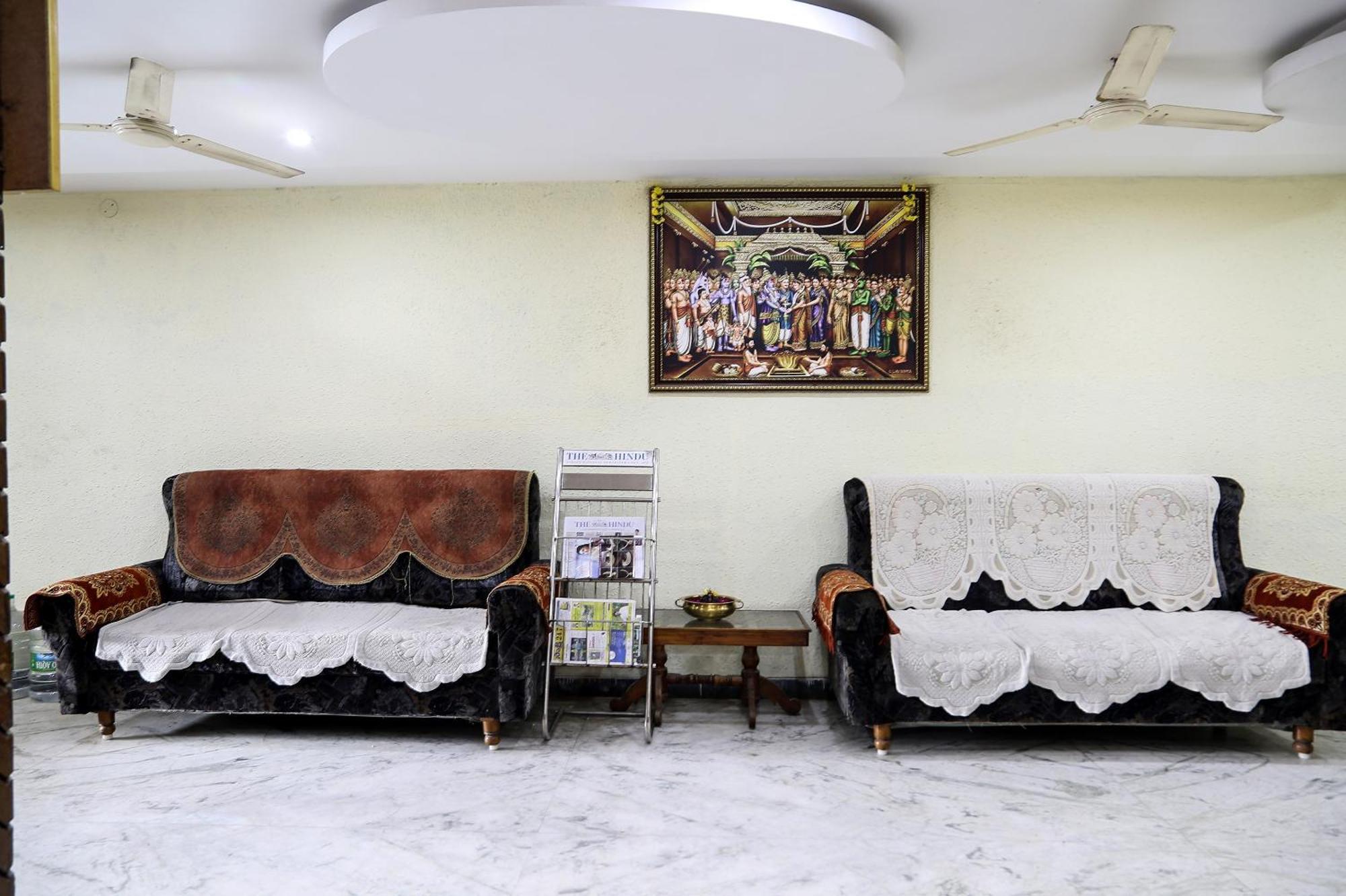 Hotel Collection O Poojith Residency à Tirupati Extérieur photo